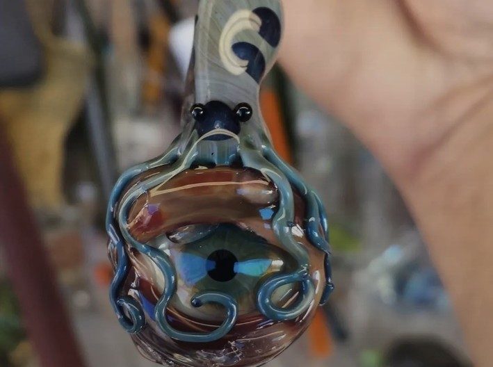 Sculptural borosilicate glass creature pendant by Jose Valdes