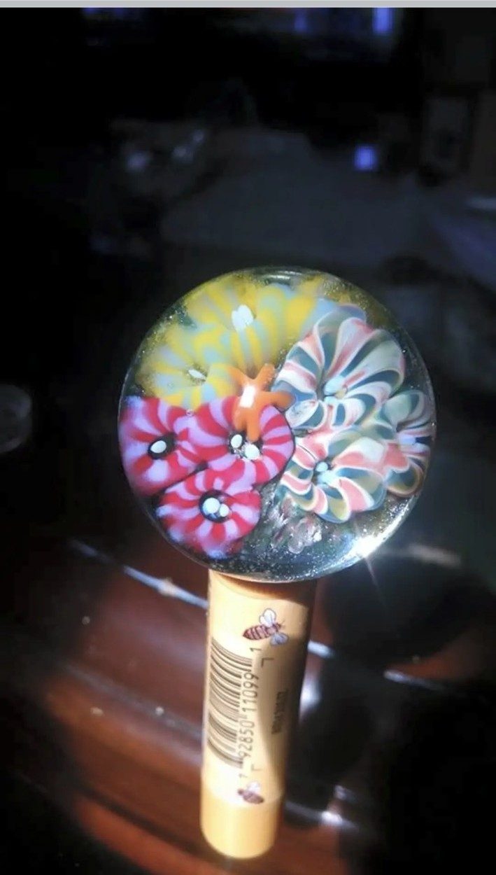 Multicolored borosilicate glass flower marble by Jose Valdes