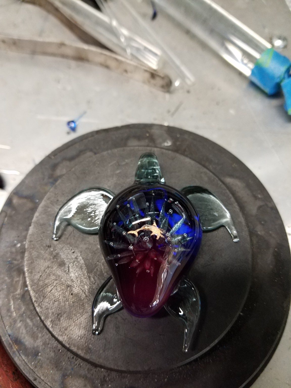 Glass turtle being made by Jose Valdes