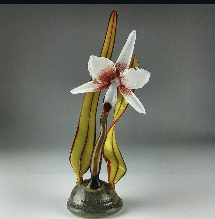 Borosilicate glass sculpture by Jose Valdes